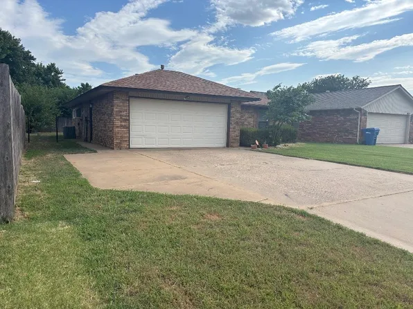 4013 Bunker Hill St, Enid, OK 73703