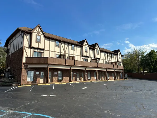 2 bed, 926 sqft, $1,050, 6466 E Brainerd Rd #C-2, Chattanooga, TN 37421