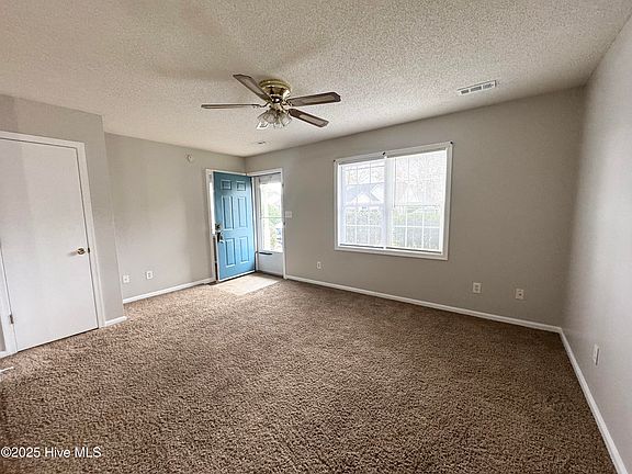 2nd image of 203 Oakwood Ln