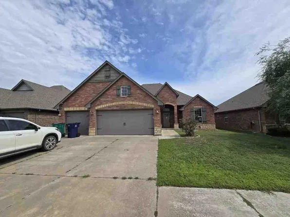 10217 SW 24th St, Yukon, OK 73099