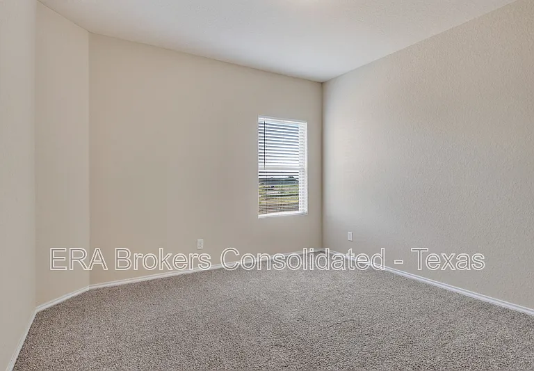 10610 Green Lake Dr — Photo 19