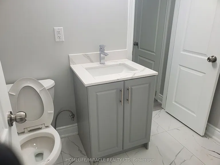 18 Bachelor St — Photo 24