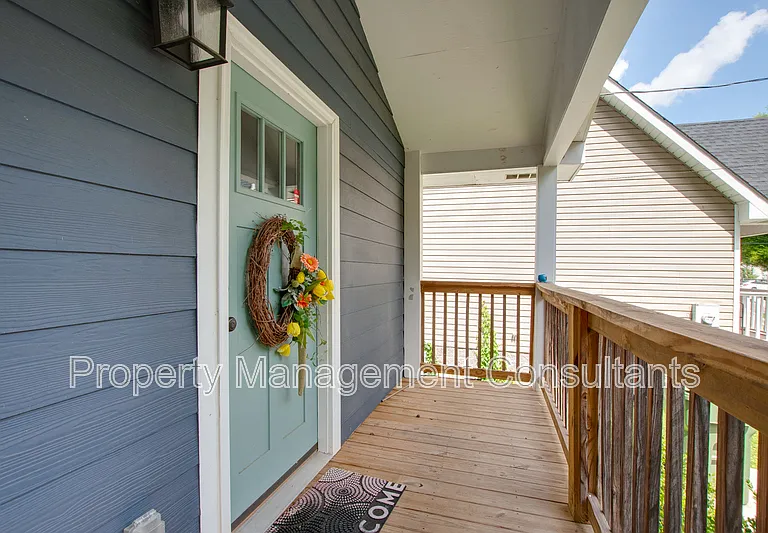 805 Rison Ave NE — Photo 4