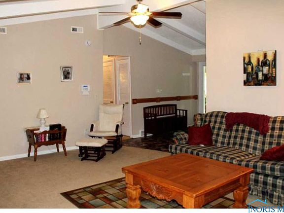 4th image of 3309 W Lincolnshire Blvd