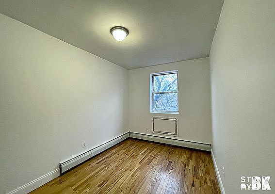 4th image of 539 Evergreen Ave #1