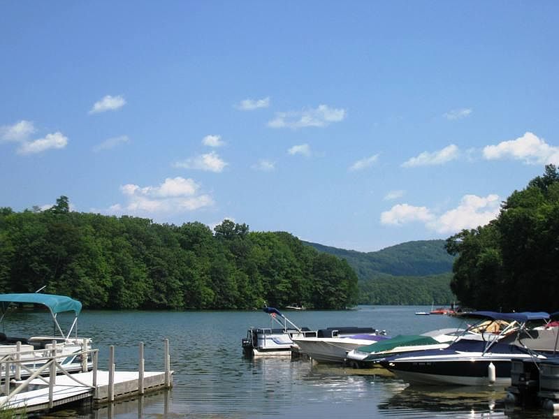 Panoramic Views of Candlewood Lake