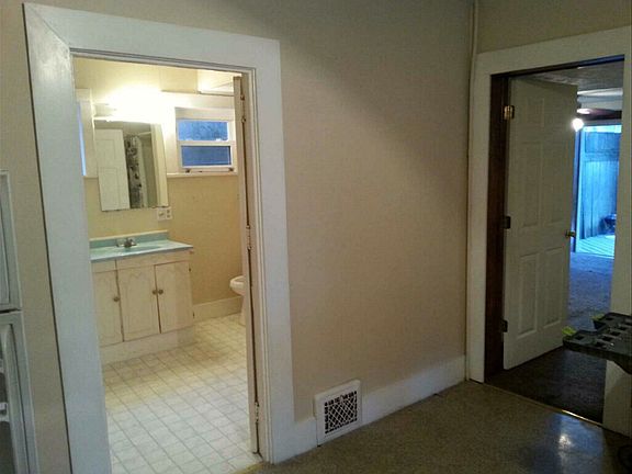 2nd image of 83 S Pearl St