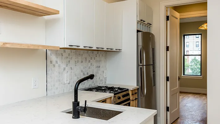 Rented by Nooklyn NYC LLC | media 12