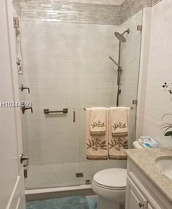 3rd image of 8791 Lakeview Dr