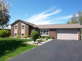 38 Andiron Ln, Rochester, NY 14612