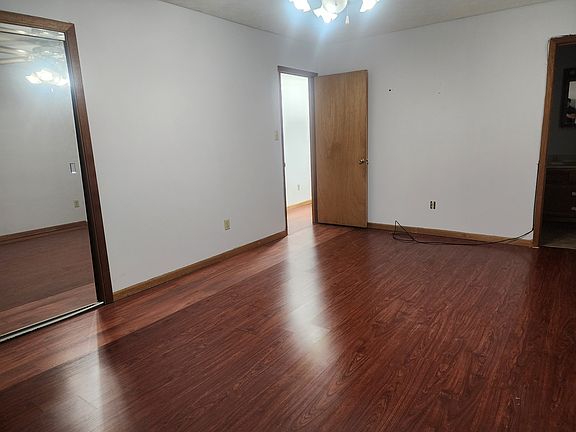 4th image of 2552 Tekoa St