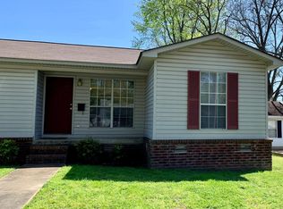 100 N Charles St, Searcy, AR 72143