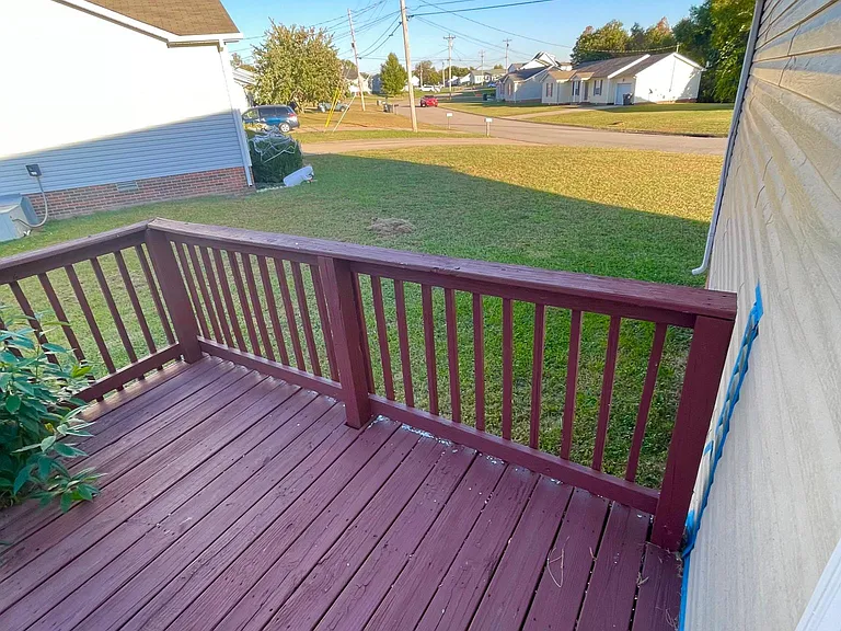 100 Brandi Ct — Photo 2