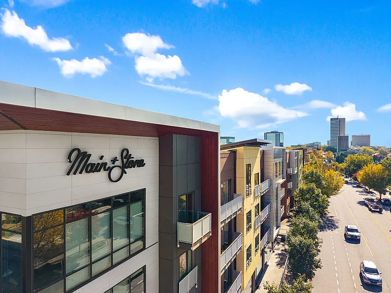 Main & Stone — Photo 40