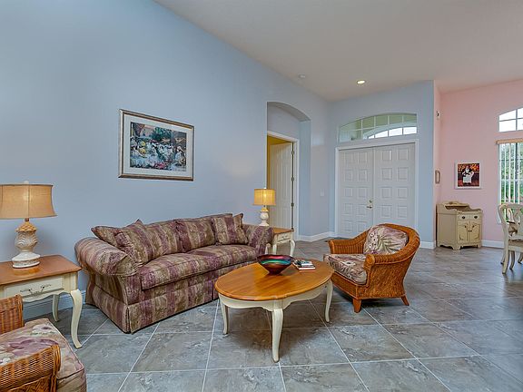 5th image of 1298 SW Briarwood Dr