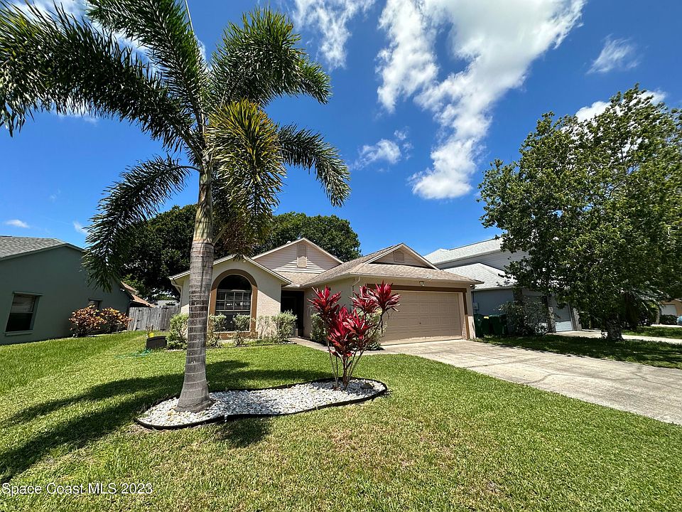 1st image of 2422 Meadow Cove Blvd