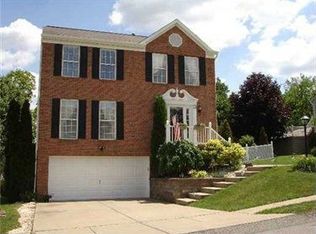 73 Rodgers Dr, Coraopolis, PA