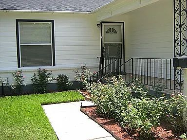 1st image of 107 Circle Dr