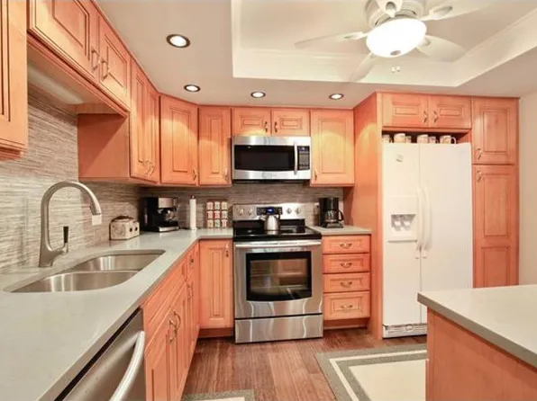 13601 E Marina Dr APT 208, Aurora, CO 80014