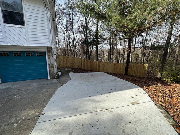 4th image of 1505 Weeping Willow Ct