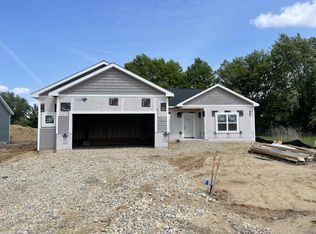 2661 Kadlec Dr, Beloit, WI 53511