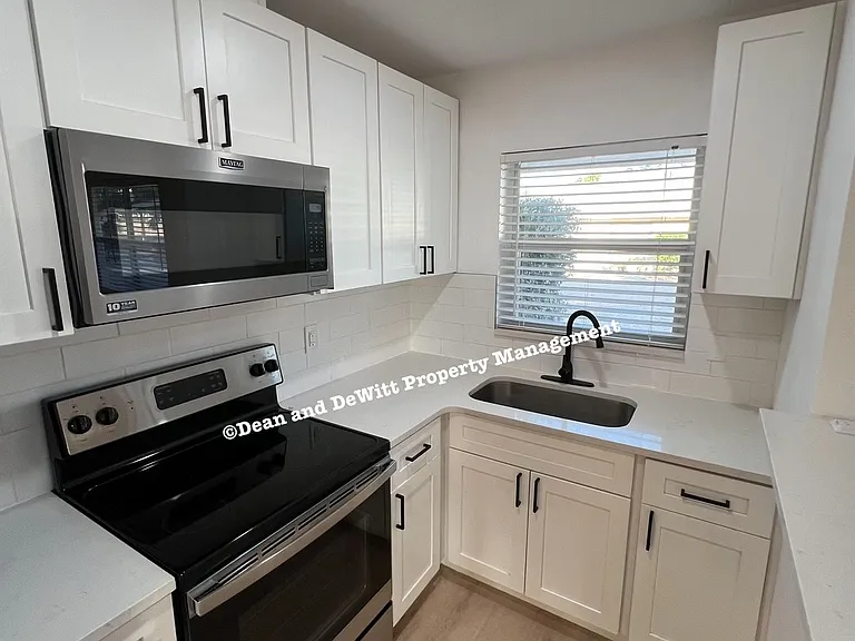 7035 4th Ave N #8 — Photo 6