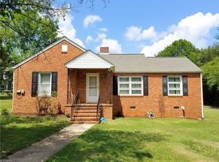 203 Upton St, Randleman, NC 27317