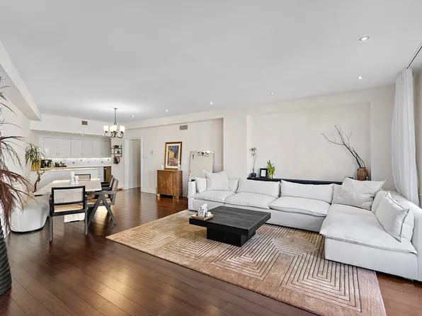 101 Shearwater Ct E APT 24, Jersey City, NJ 07305