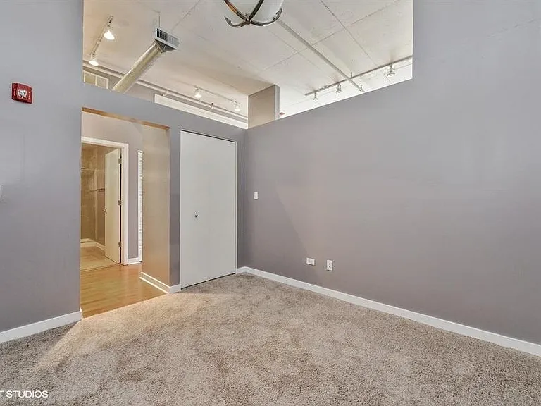 740 W Fulton St #908 — Photo 11