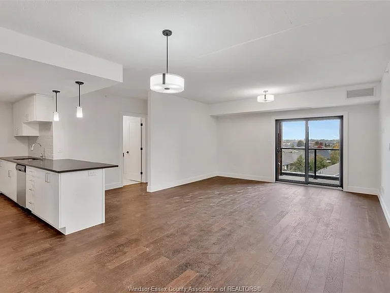 2550 Sandwich West Pkwy #506 — Photo 4