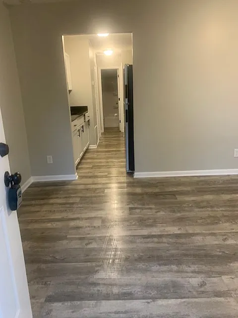 2 bed, 648 sqft, $1,300 — Photo 4