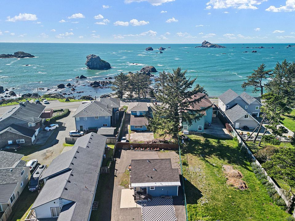 1st image of 1905 S Pebble Beach Dr