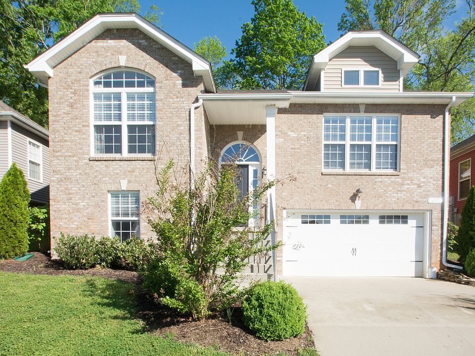 1st image of 637 Hidden Valley Dr