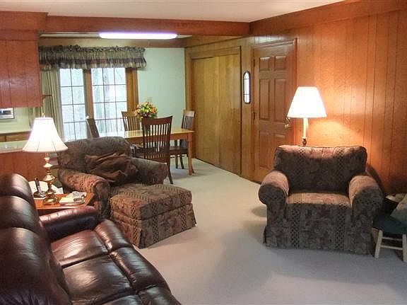 5th image of 417 Sandra Dr