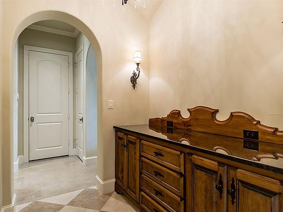 5th image of 12022 Lazio Ln