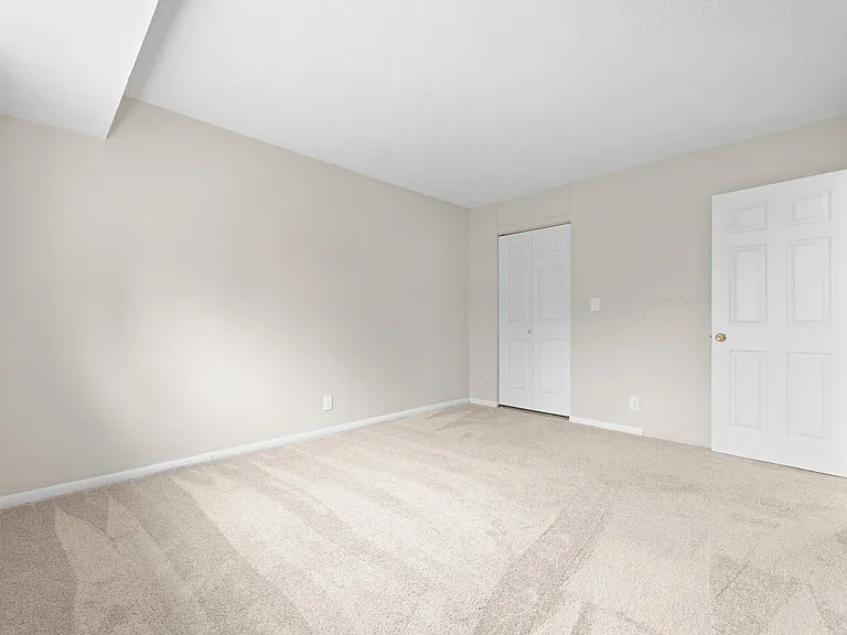 The Hillcrest Apartments — Photo 71