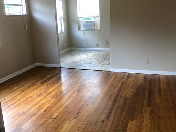 2nd image of 3619 Northdale Pl APT 4