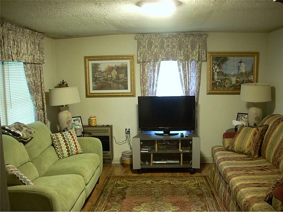 3rd image of 2219 Athens Hwy