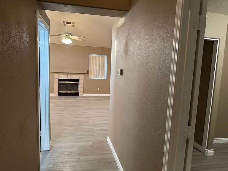 3736 Rose Canyon Dr — Photo 10