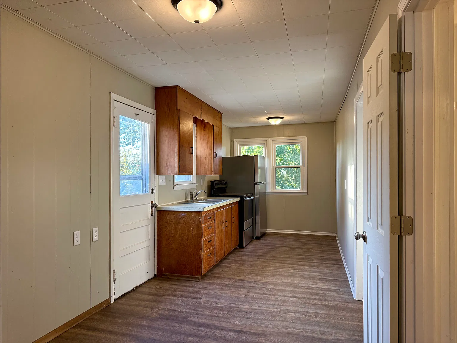 1 bed, 900 sqft, $750 — Photo 2