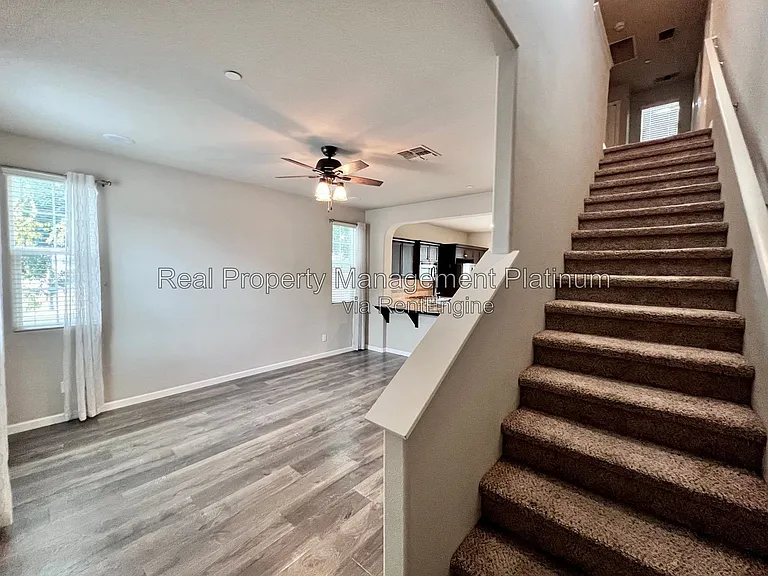 1502 N Reunion Way — Photo 8