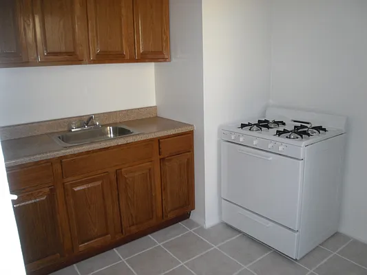 Rented by Arena Real Estate | media 7