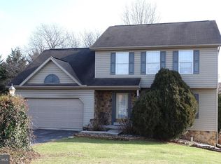 2024 Aslan Dr, York, PA 17404