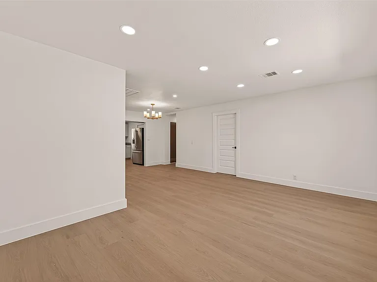3209 McCrarey Dr — Photo 9