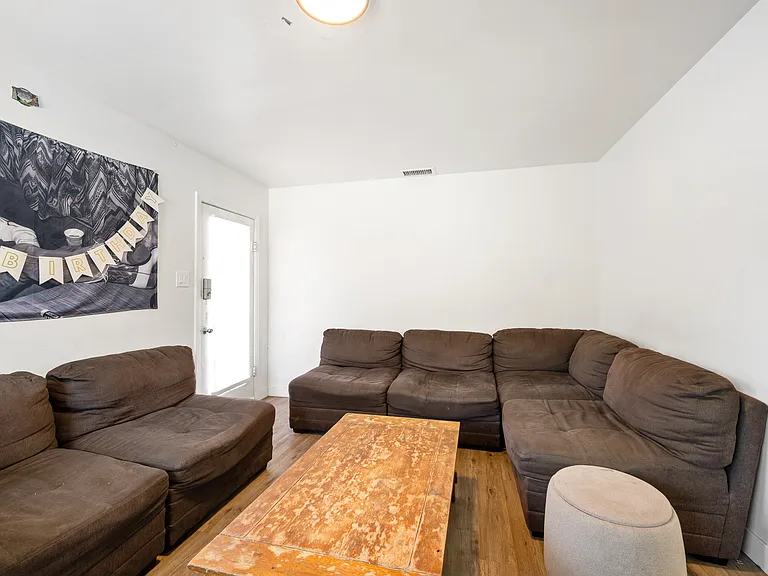 28 S Tassajara Dr — Photo 5