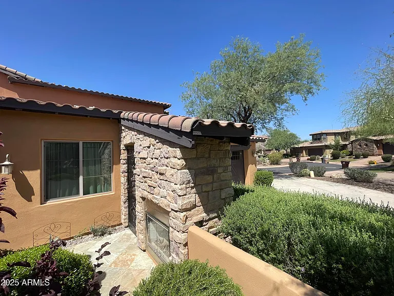 12035 W Red Hawk Dr — Photo 2