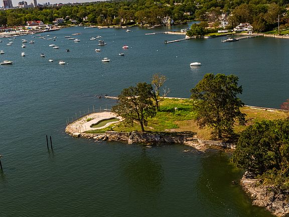 1350 Greacen Point Road