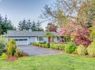 10650 NE Fox Farm Rd, Dundee, OR 97115