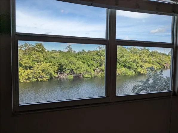 1911 NE 15th Avenue #1911, Fort Lauderdale, FL 33305