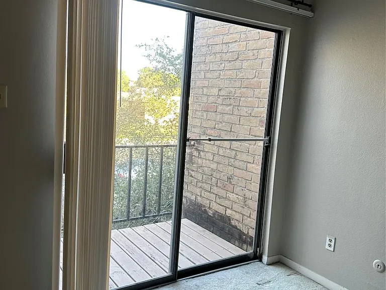10104 Waterstone Dr — Photo 12